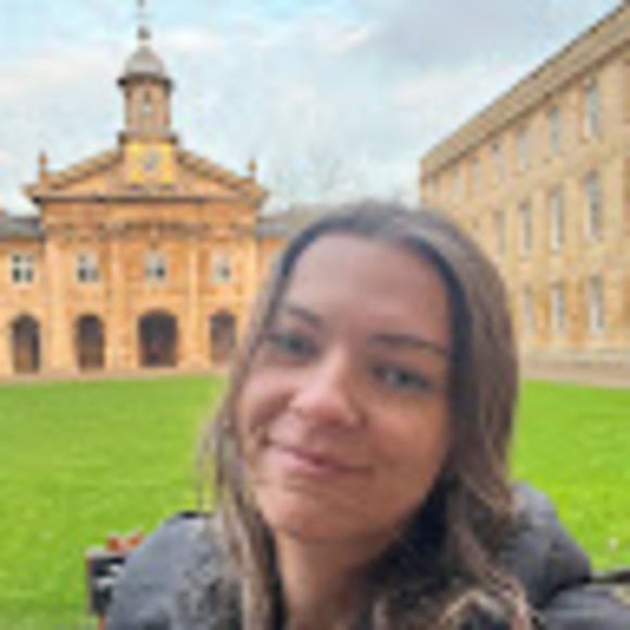 Meet your Posher, Julia - Picture 1 of 1